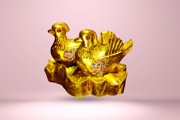 Abhimantrit Natchcart Swan Couple with Heart Statue